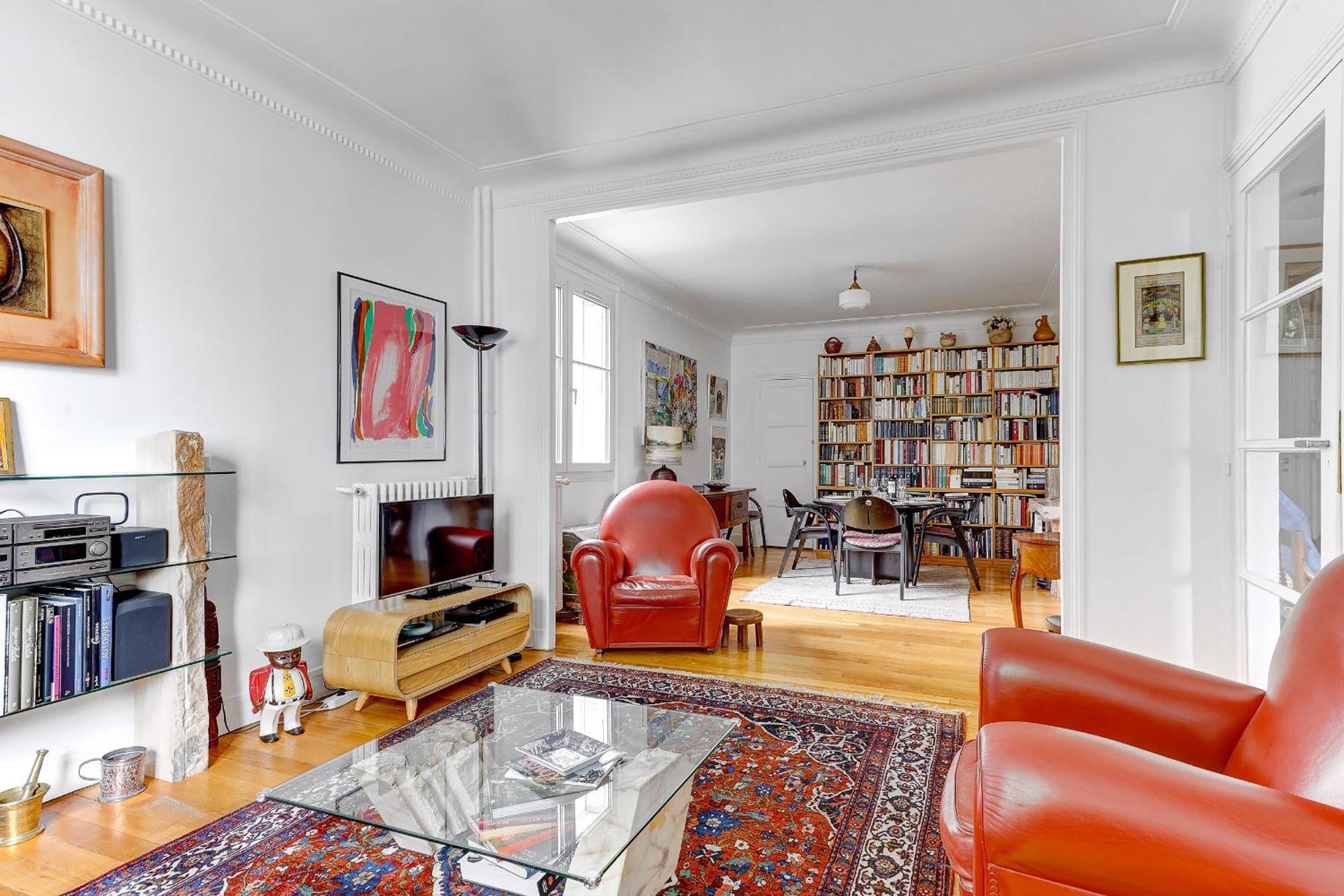 116 - 15ème Elegant Pied-à-terre De 80m2 Appartamento